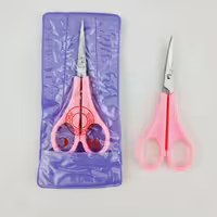 قیچی ابرو دسته صورتی