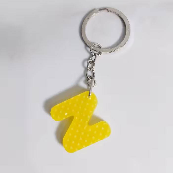 دسته کلید رزینی دوطرفه حرف Z زرد