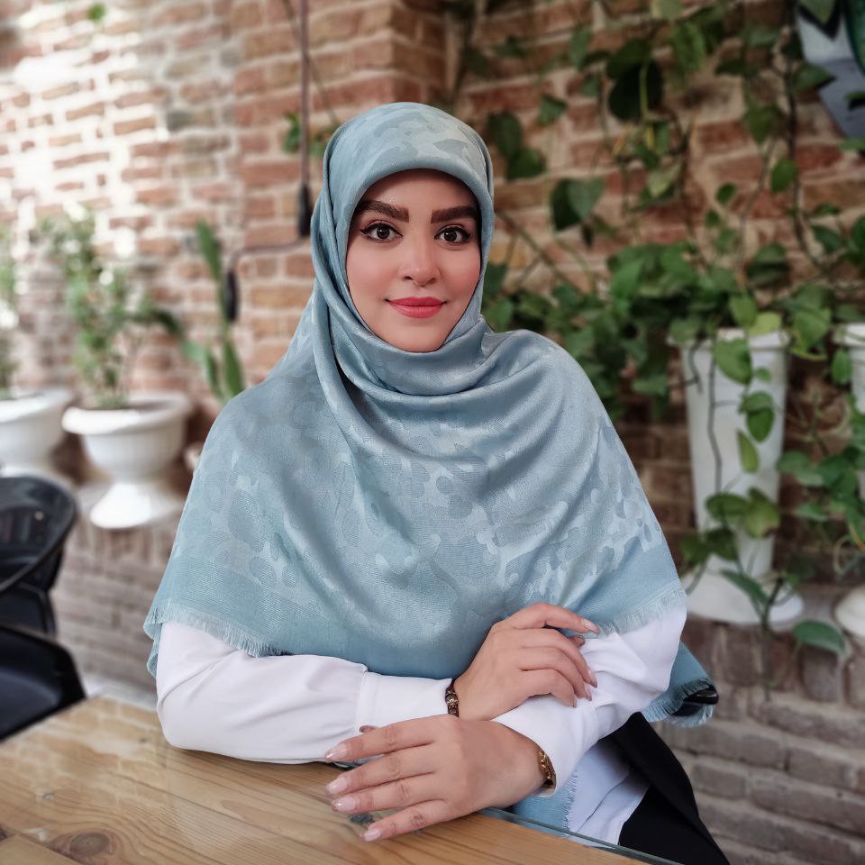 روسری دورو لمه دار وارداتی نخ ابریشم ژاکارد قواره 140 رنگ آبی آسمانی