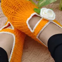 پاپوش یا جوراب قلاب بافی