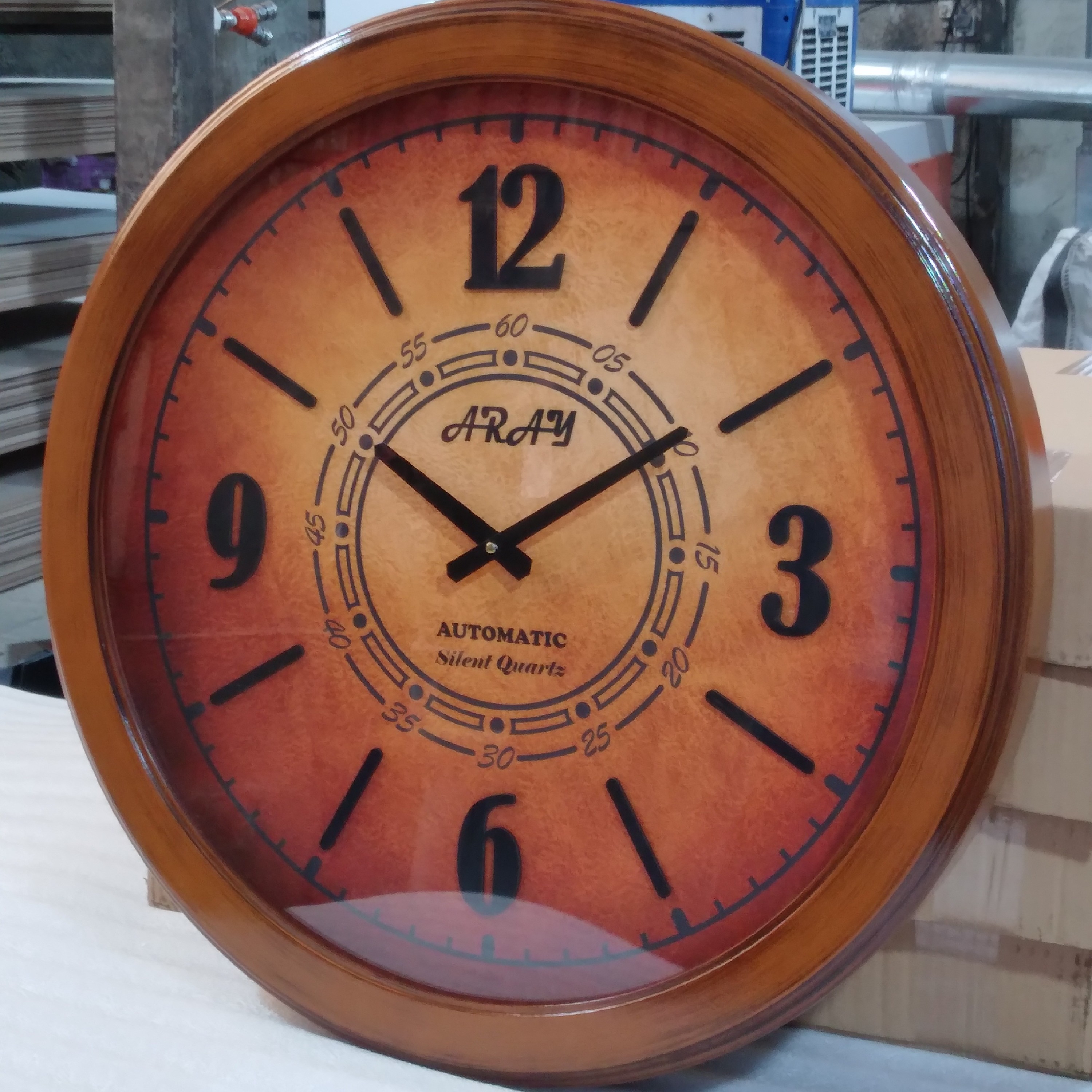 ساعت دیواری چوبی سایز 60