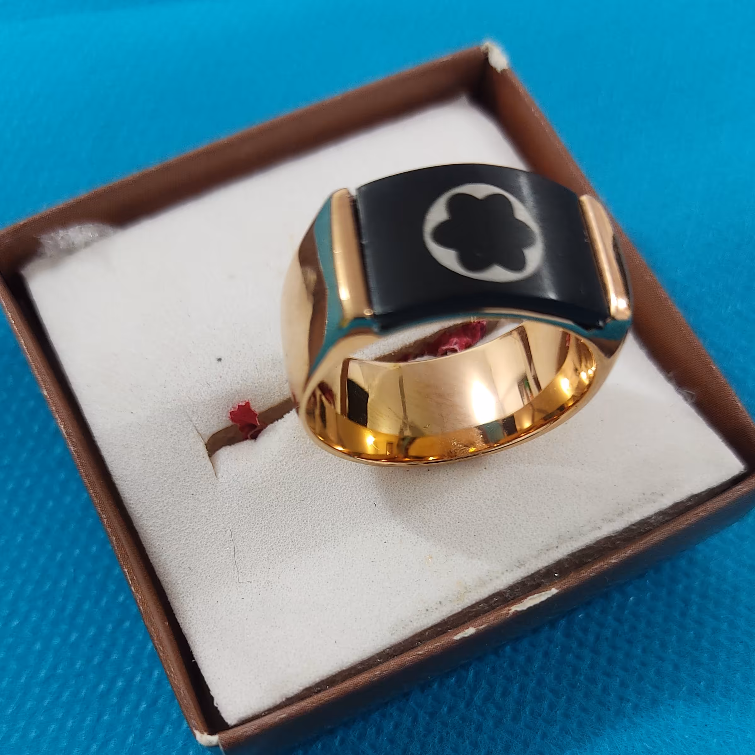 انگشتر رز گلد 