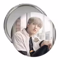 آینه جیبی خندالو مدل چانگبین گروه استری کیدز Stray Kids کد 11869