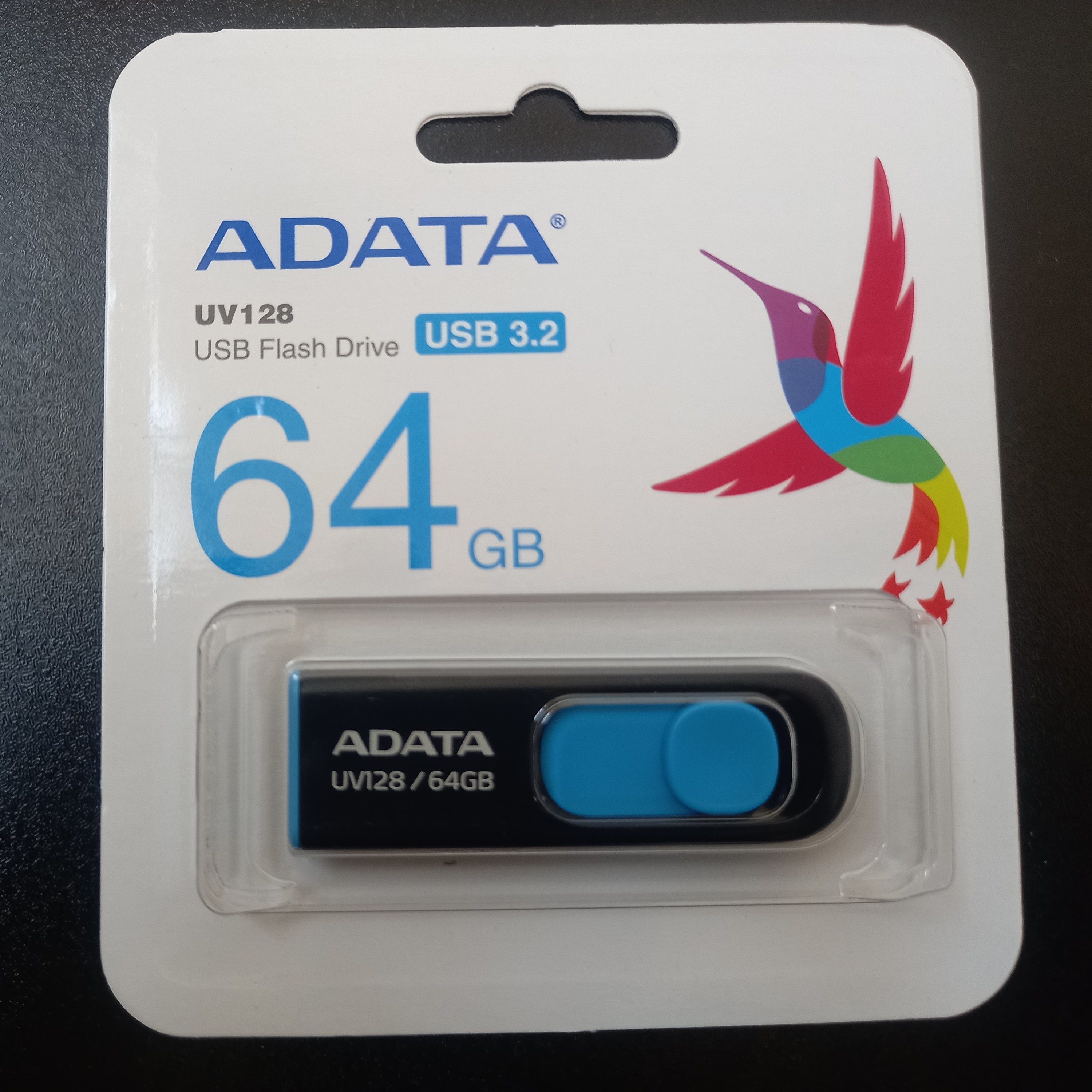 فلش 64 گیگ Adata همراه با گارانتی مادام العمر آونگ 