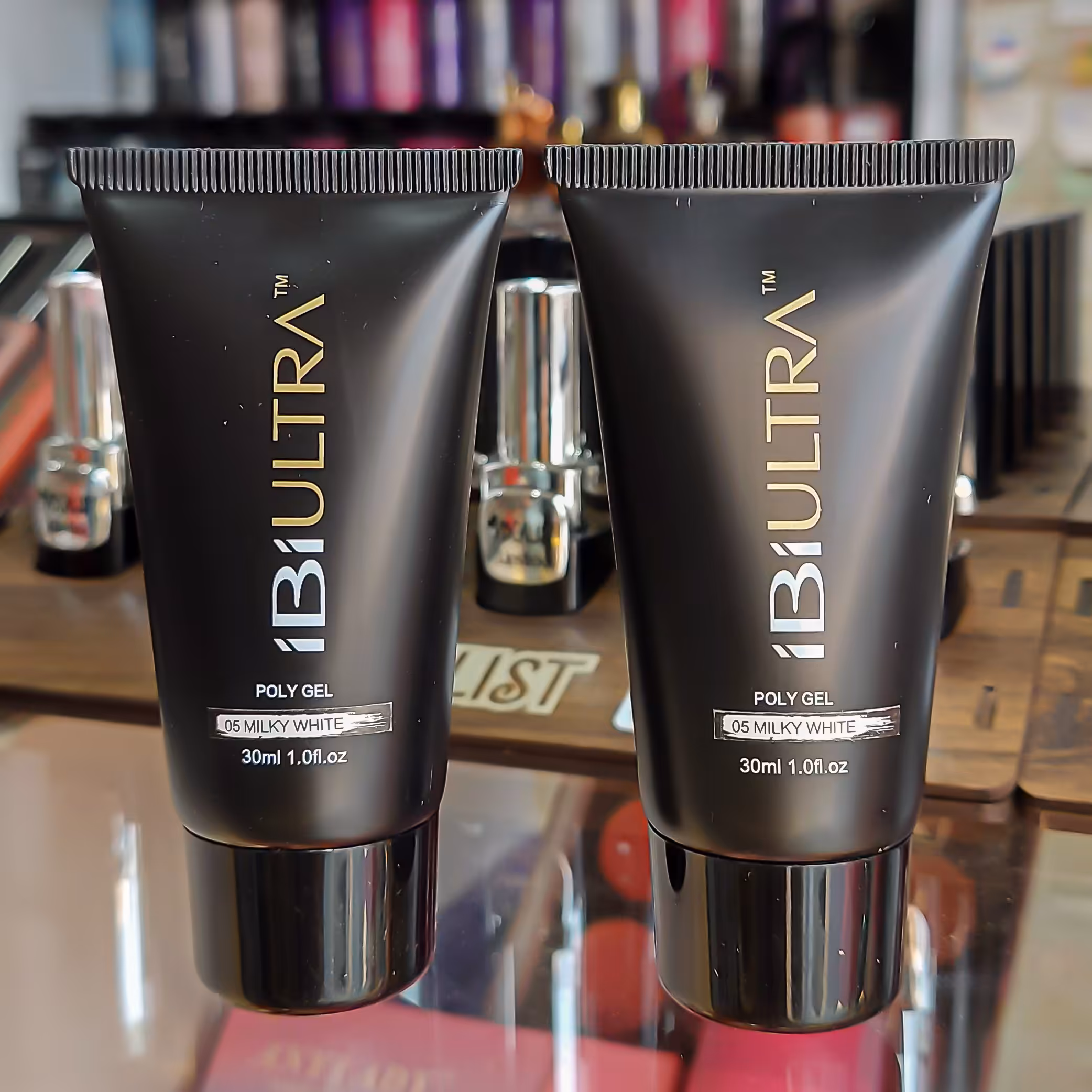 پلی ژل ibi کاشت ناخن  30 گرمی سفید شیری