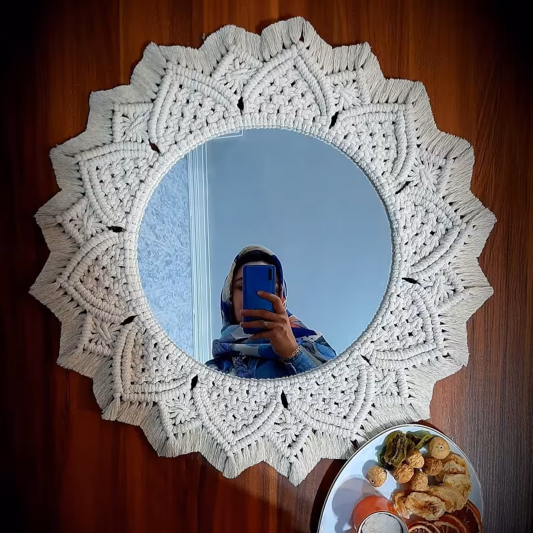 آینه زیبا