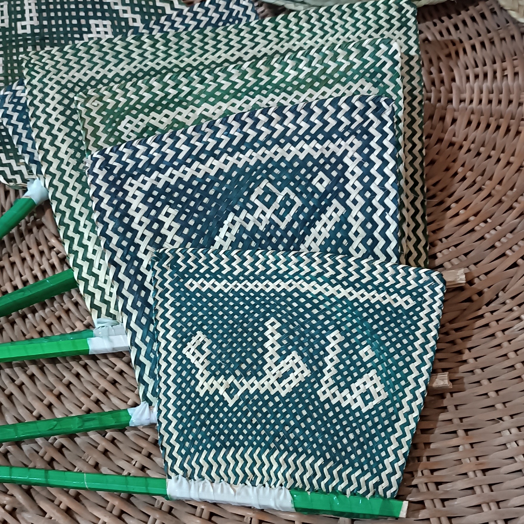 بادبزن حصیری اسمی