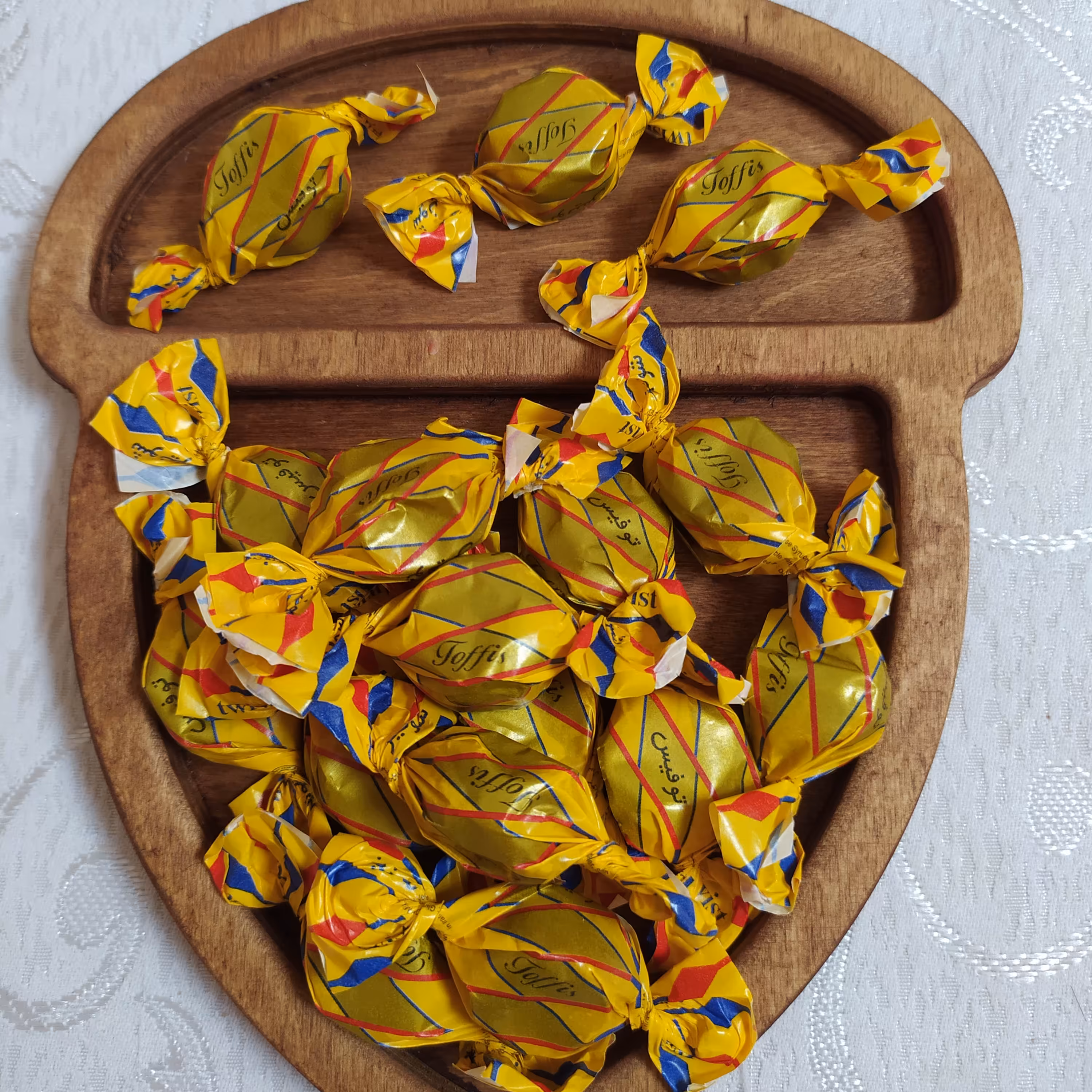 شکلات معروف توفیس شونیز مغزدار بسته 200گرمی