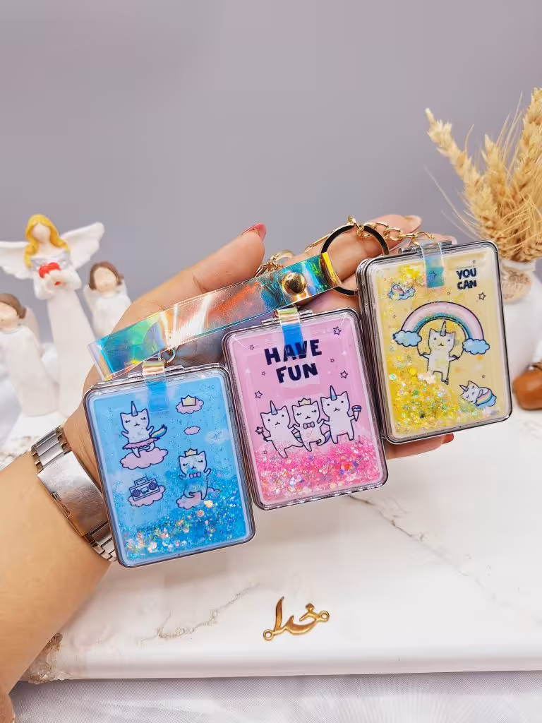 آینه شاین اکلیلی مستطیلی طرح گربه شاخ دار به همراه آویز قفلی کد 66018