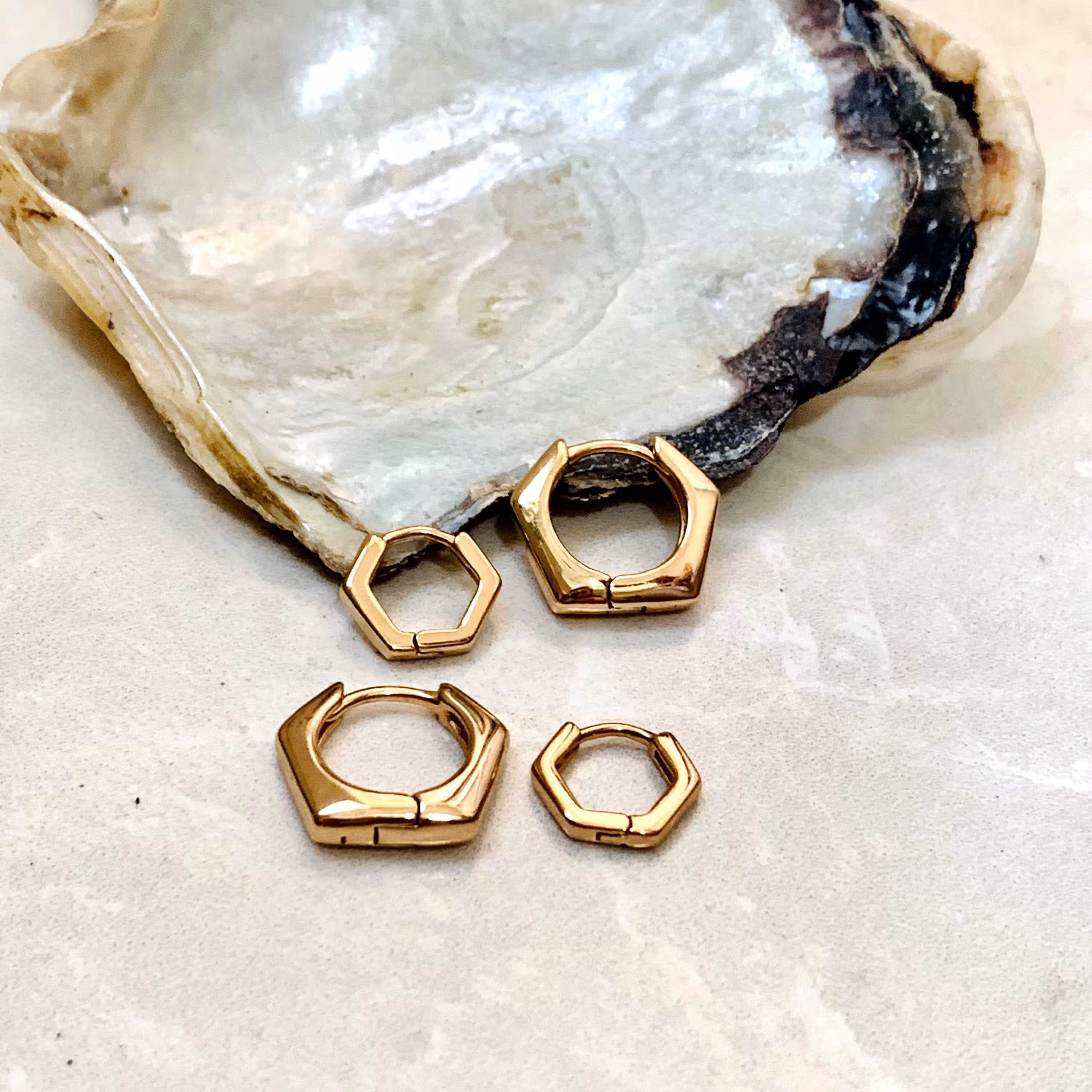 گوشواره های مینیمال ژوپینگ 6 ضلعی  