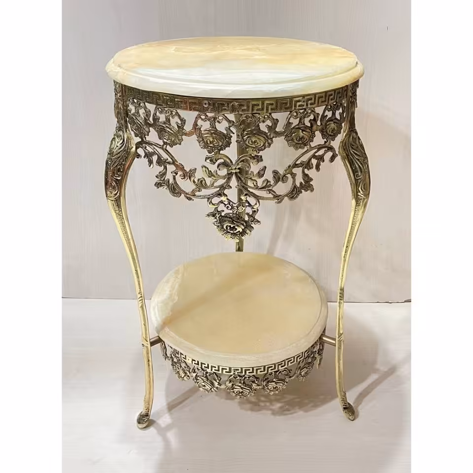 
میز 40 در 35 رز تاجدار
برنزی باضمانت 