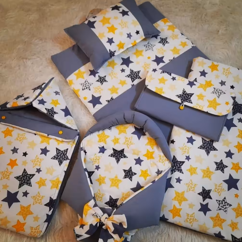 سرویس 6تیکه جذاب اسپرت سیسمونی شامل لحاف و تشک و بالش قنداق فرنگی تشک تعویض بالش فرم دهی با تضمین پارچه ،الیاف و دوخت 