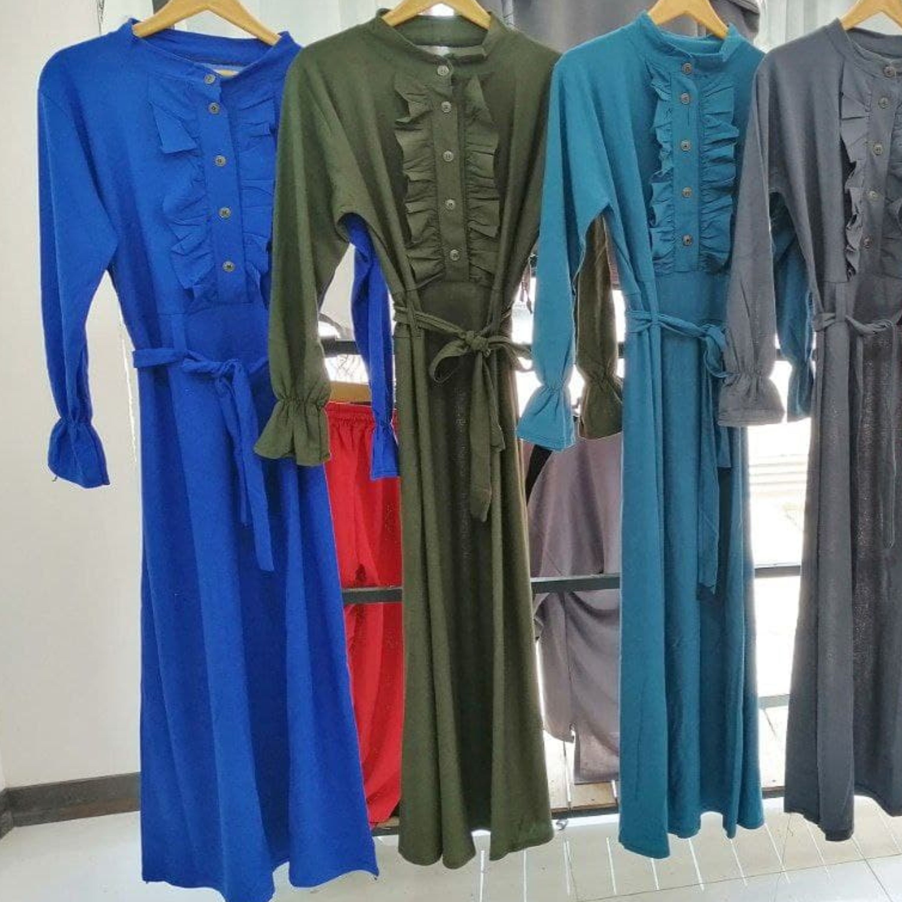 ماکسی یقه چین کرپ