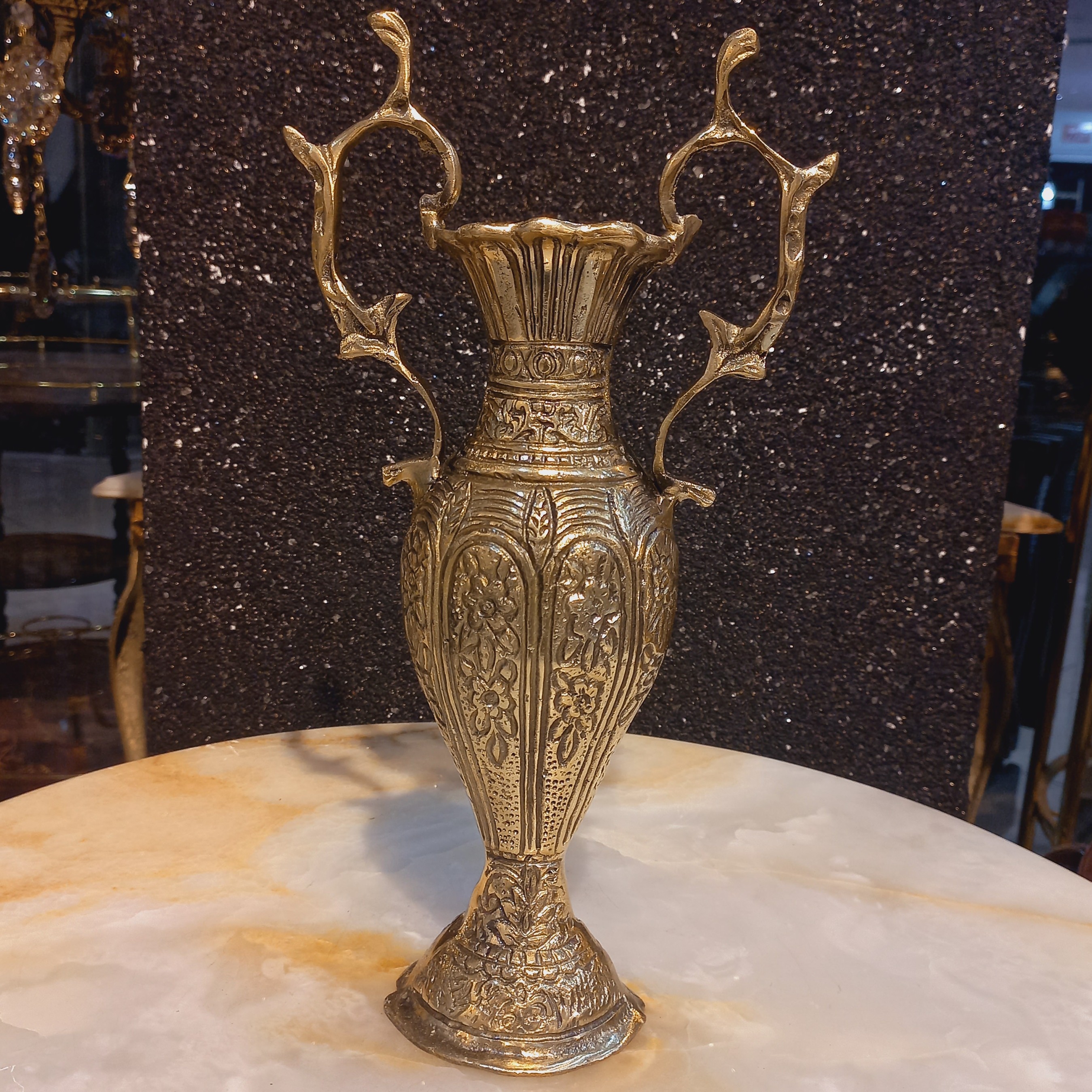 گلدان کاپی برنجی(برنز)ریخته گری طرح گل سایز کوچک کیفیت و پرداخت درجه یک