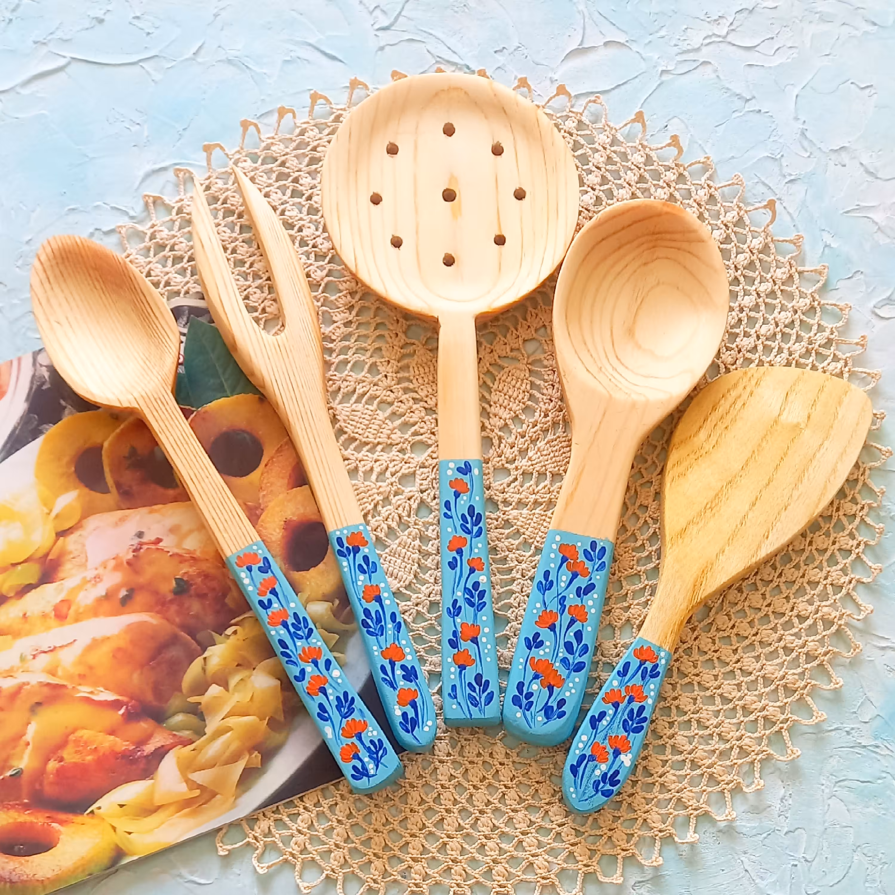 ست کفگیر ملاقه چوبی دستساز بارلی ویژه جهیزیه عروس 5 تکه نقاشی با دست کد bar0137