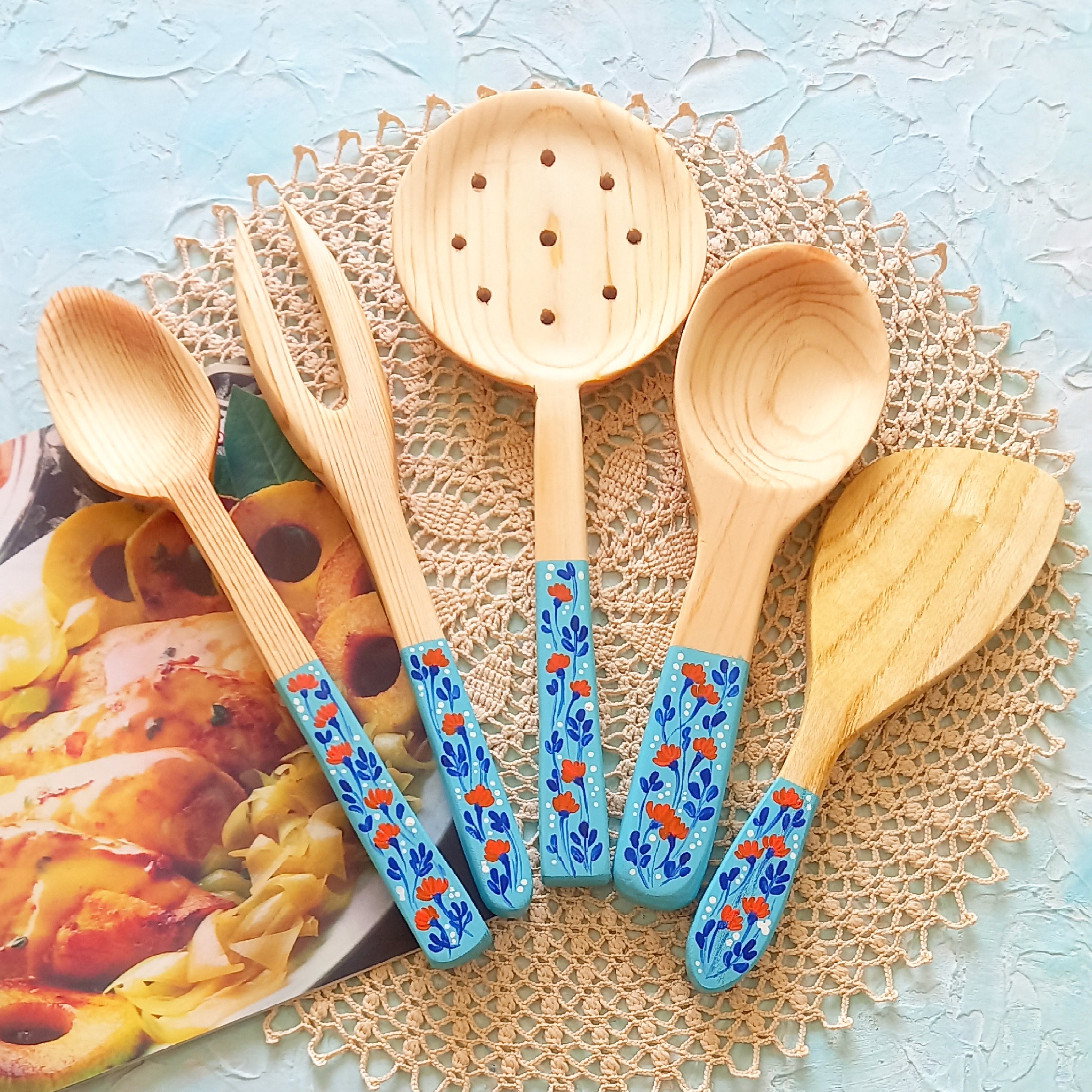 ست کفگیر ملاقه چوبی دستساز بارلی ویژه جهیزیه عروس 5 تکه نقاشی با دست کد bar0137