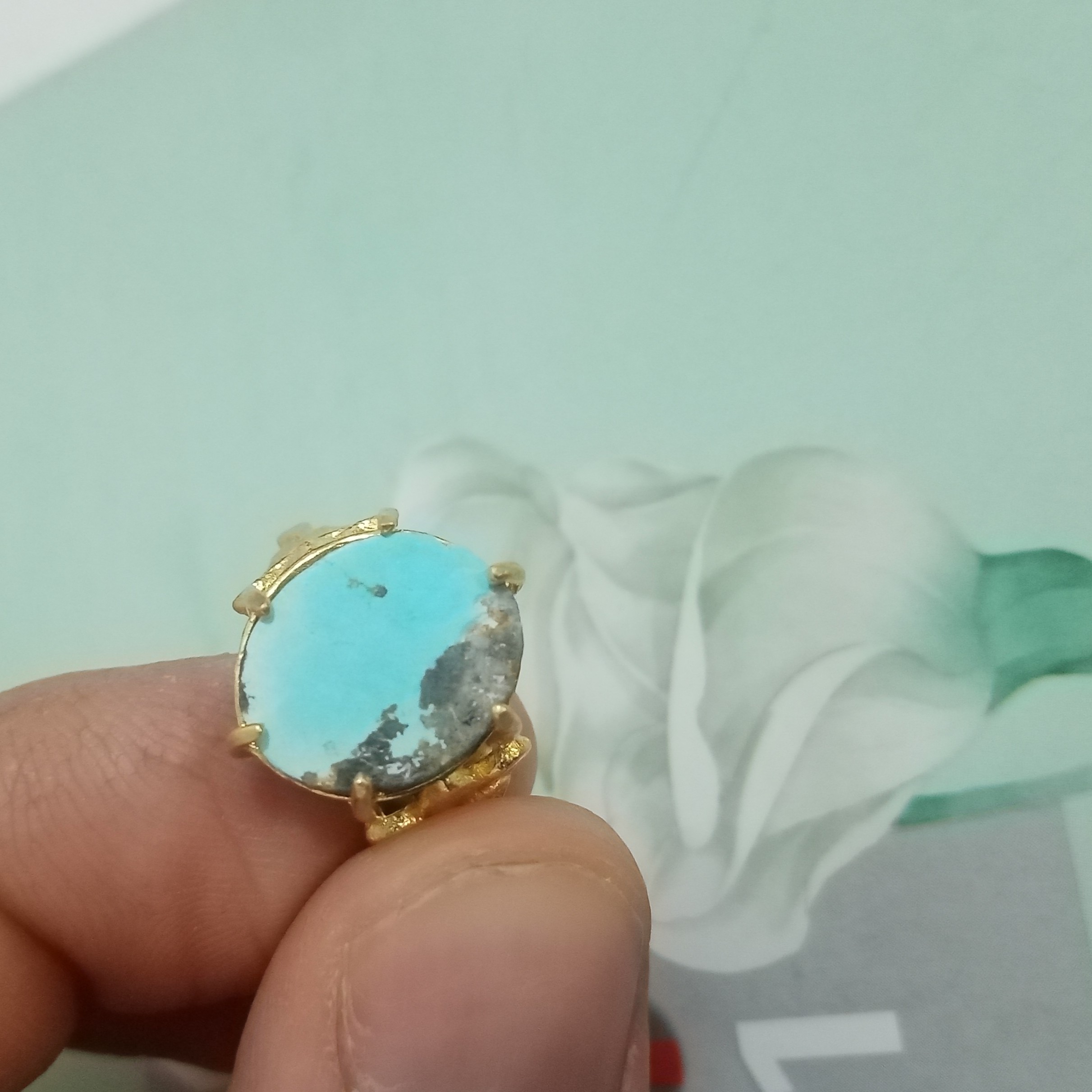 انگشتر زنانه فیروزه نیشابور با رکاب برنجی به سایز 54