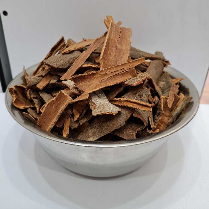 چوب دارچین درجه یک
500 گرمی بدون خاک و خُرد