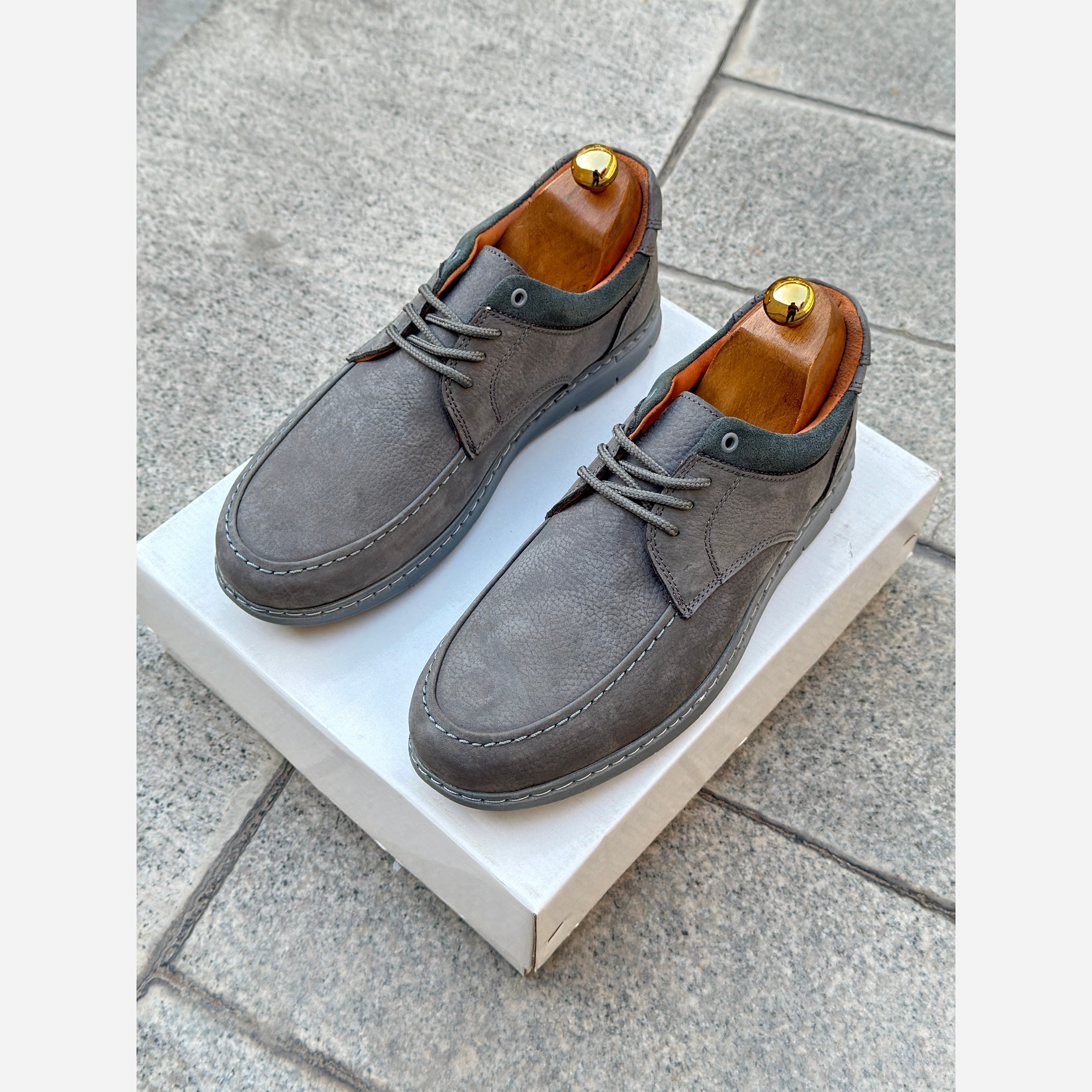 کفش روزمره مردانه مدل چرم طبیعی کد 00134t.k رنگ طوسی