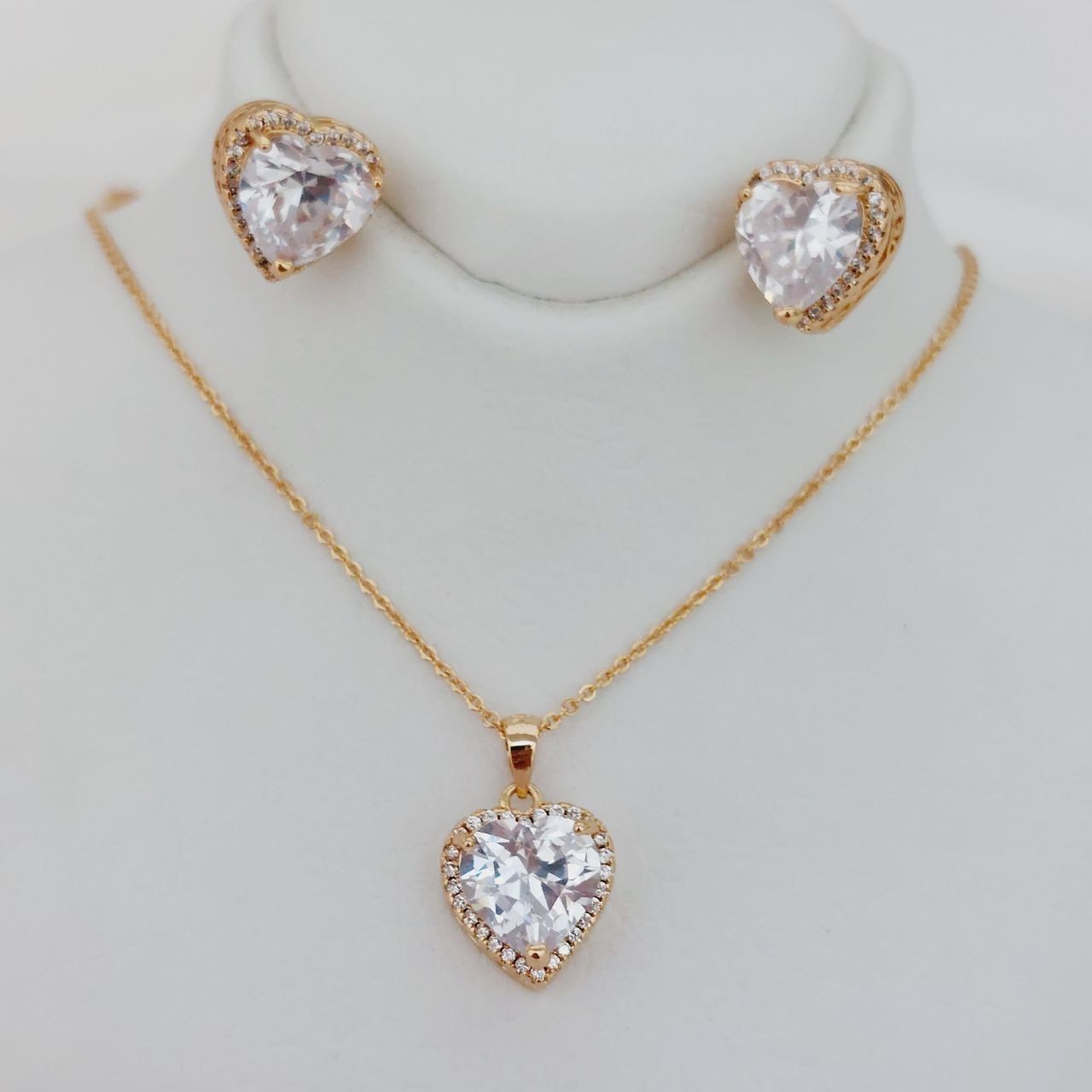 نیمست قلب کد10132طرح جواهر.برند محبوب ysx.با آبکاری طلا.ضد حساسیت.رنگ ثابت