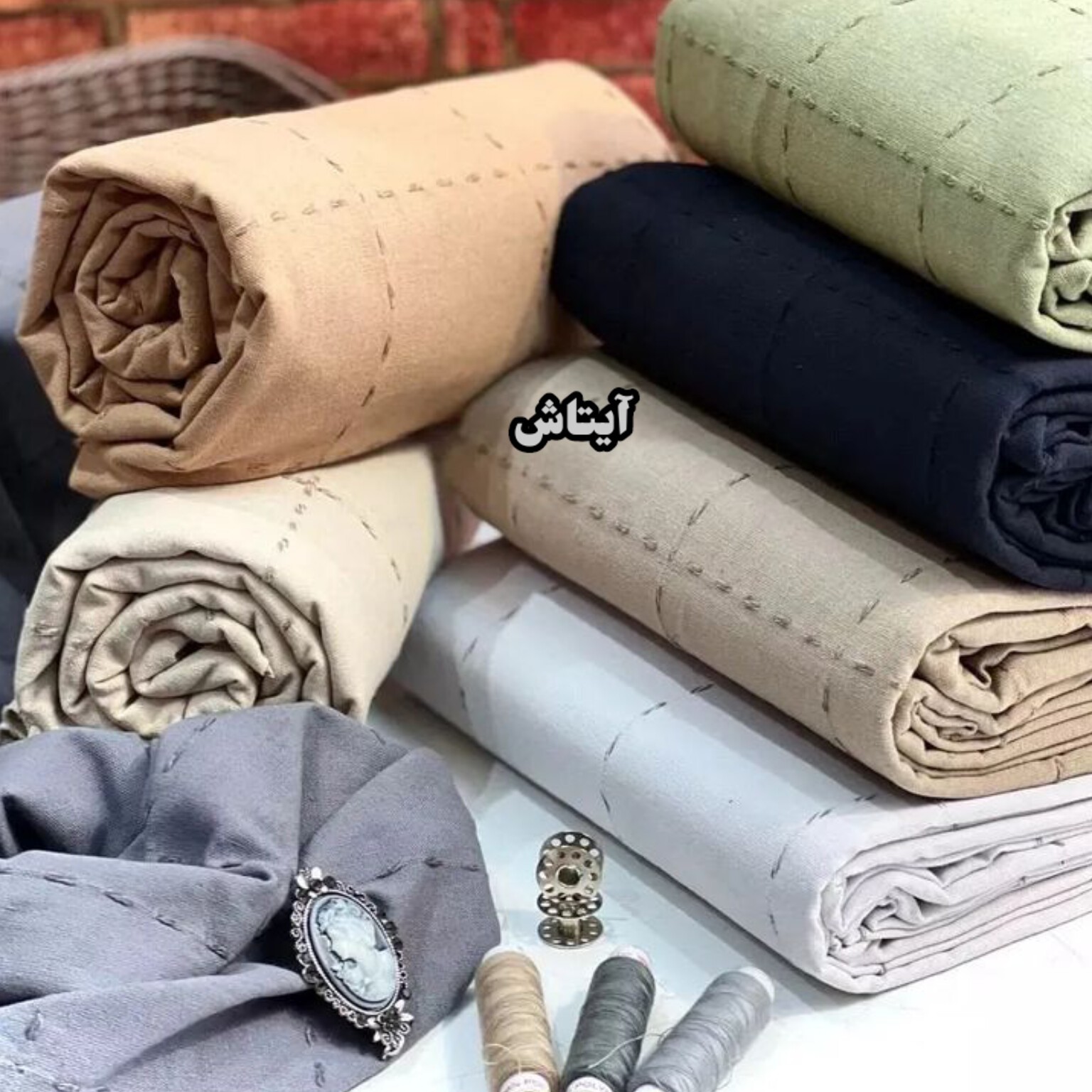 لنین طرح از خود یک کار خاص و زیبا مخصوص تابستون یکار شیک و مدرن جنس عالی و زیبا