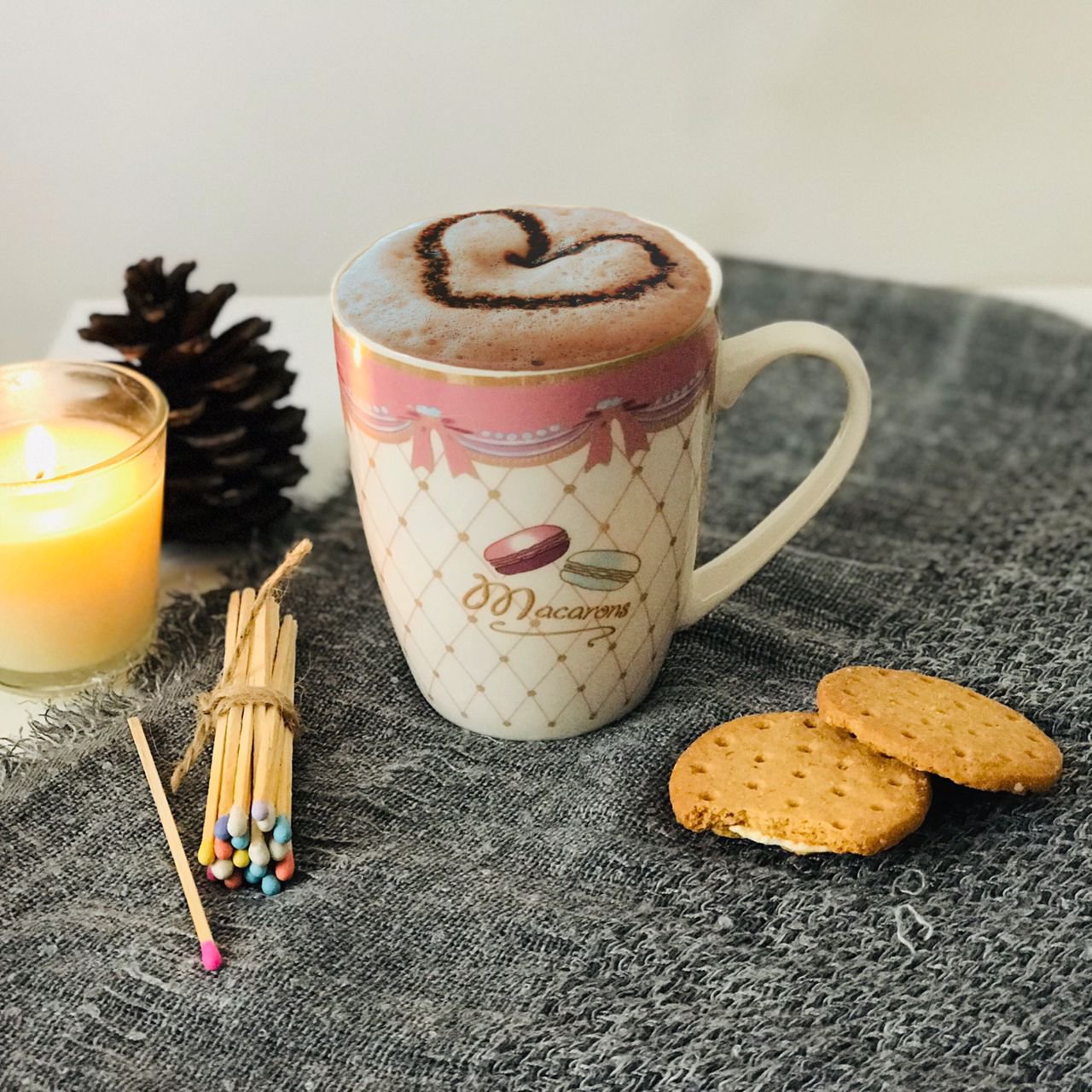 لیوان سرامیکی طرح ماکارون