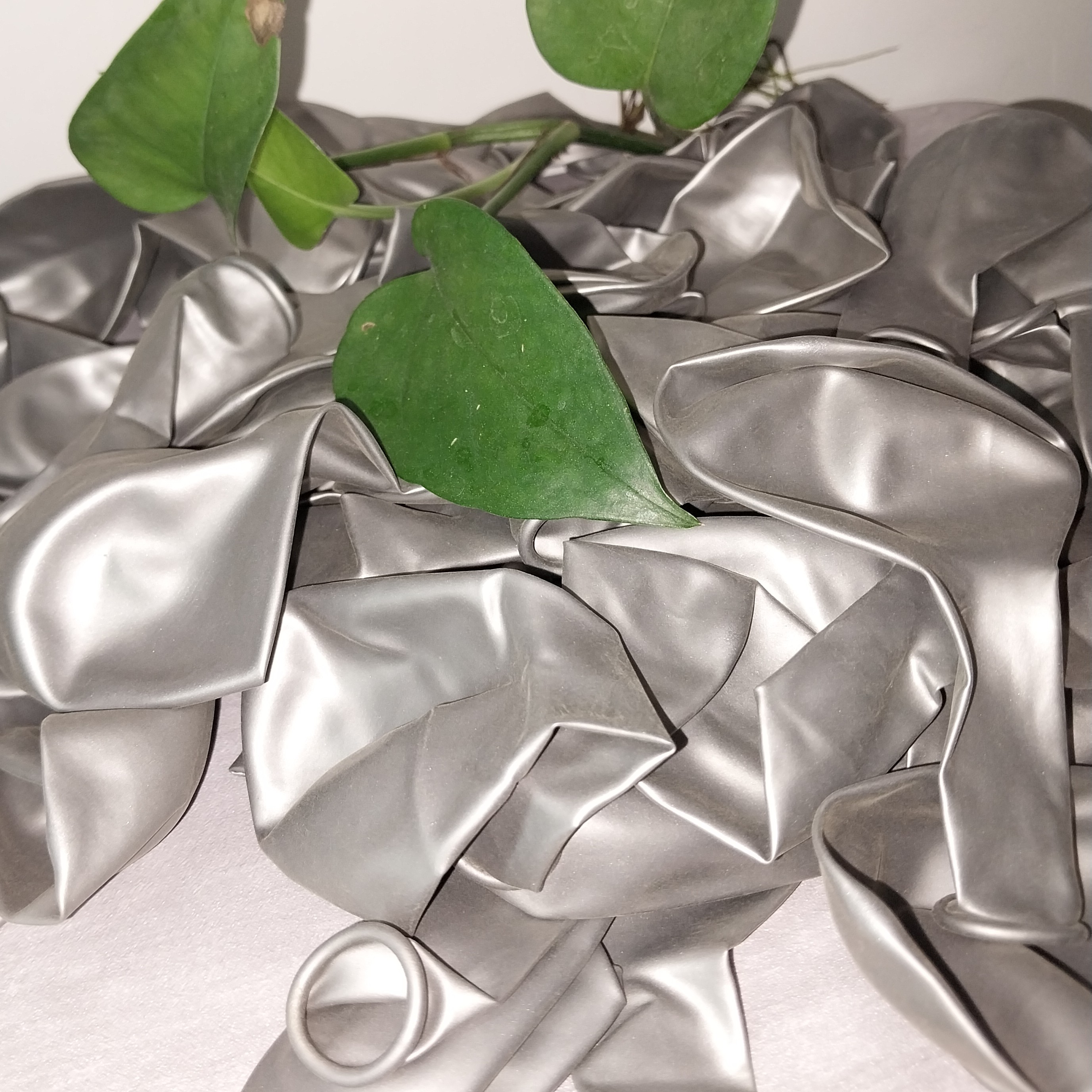 بادکنک لاتکس نقره ای