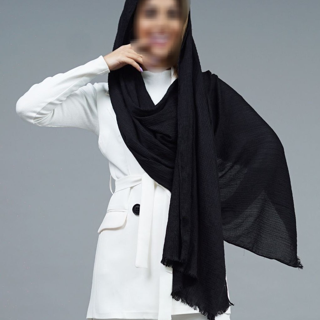 شال مشکی پفکی پلیسه