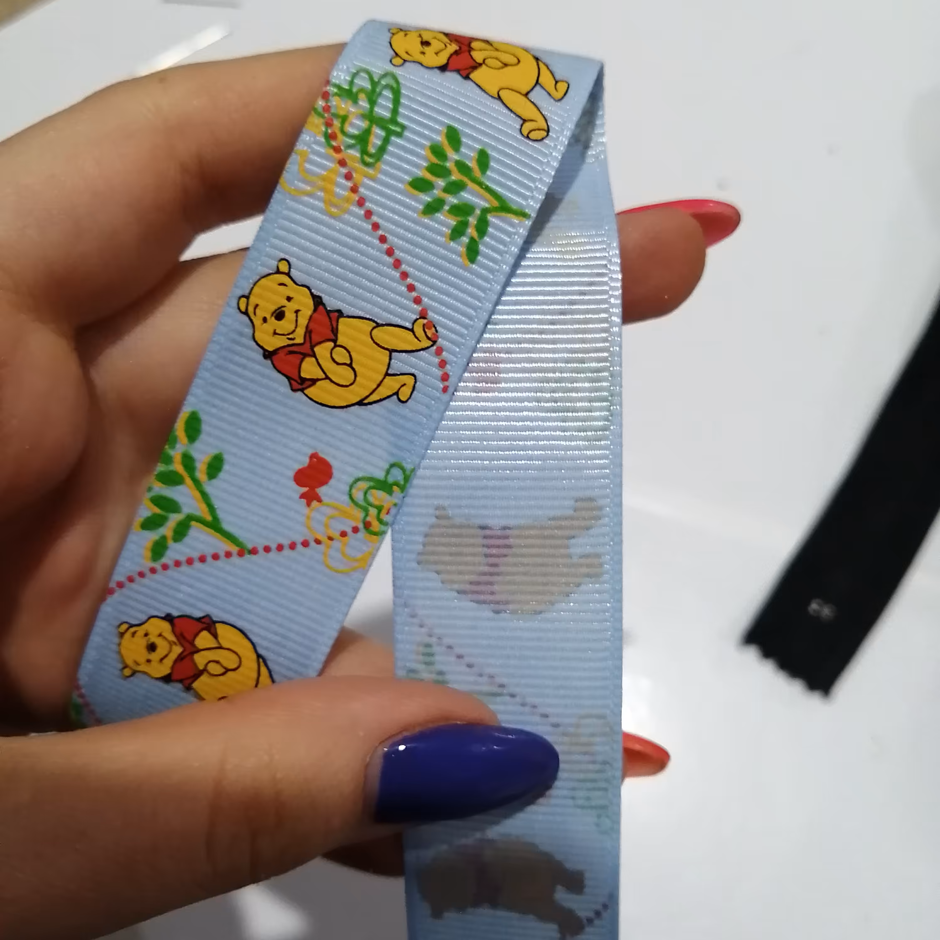 روبان ربان ساتنی عروسکی رنگ آبی  عرض دو و نیم سانت طول یک متر 
