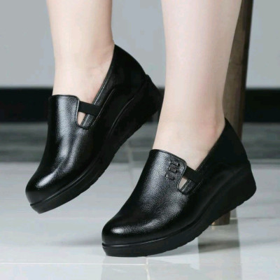 کفش طبی کارمندی سایز37تا42ارسال رایگان