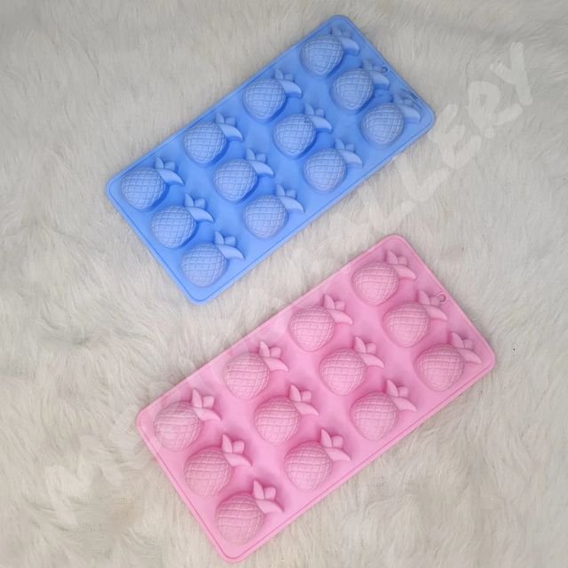 قالب ژله و شکلات سیلیکونی طرح آناناس