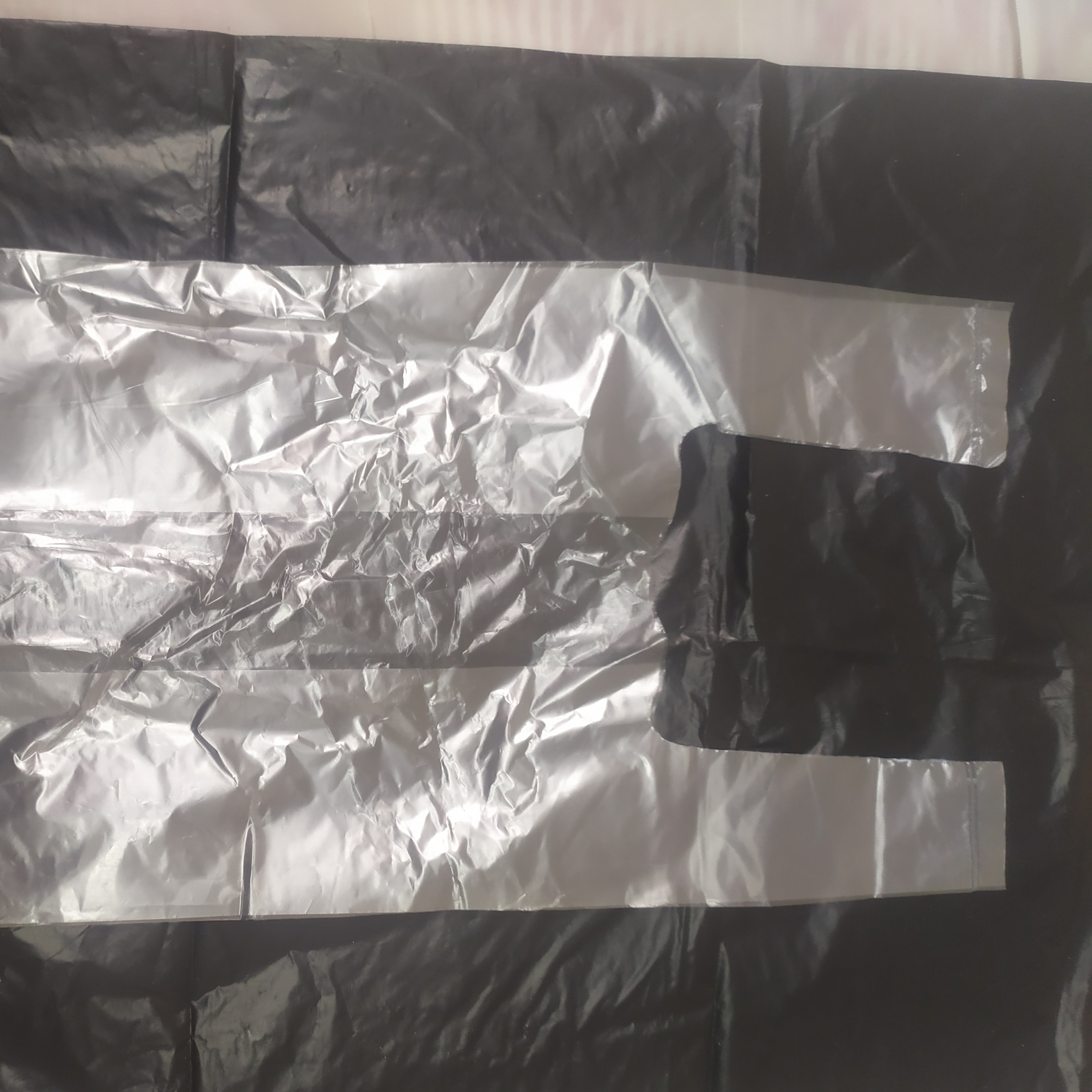 انواع پلاستیک دسته دار  رکابی سفید 
سایز نایلون دسته دار ظرفیت 10  کیلوگرمی  با تضمین مرجوعی کالا

