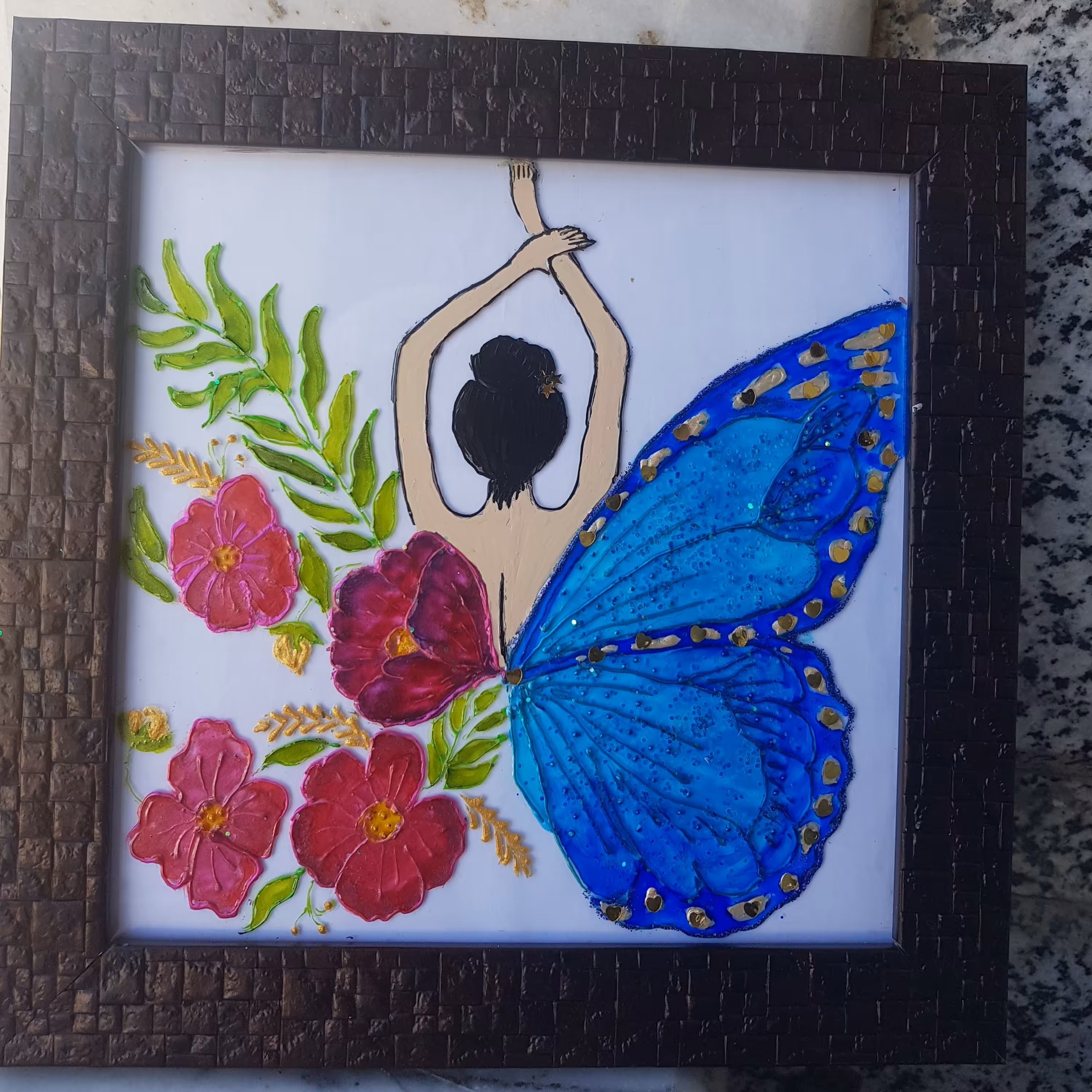 تابلوویترای زن پروانه ای