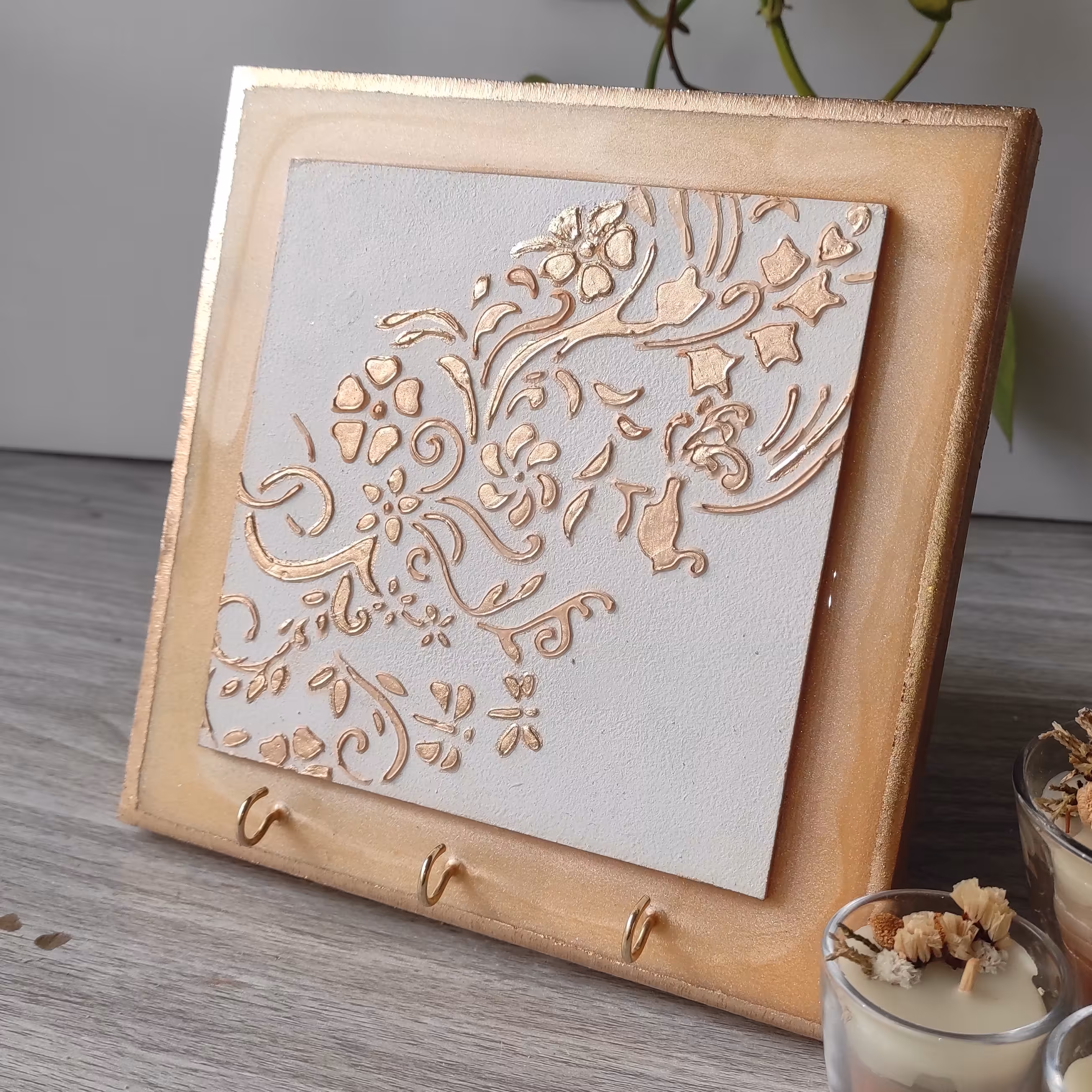 جاکلیدی دیواری