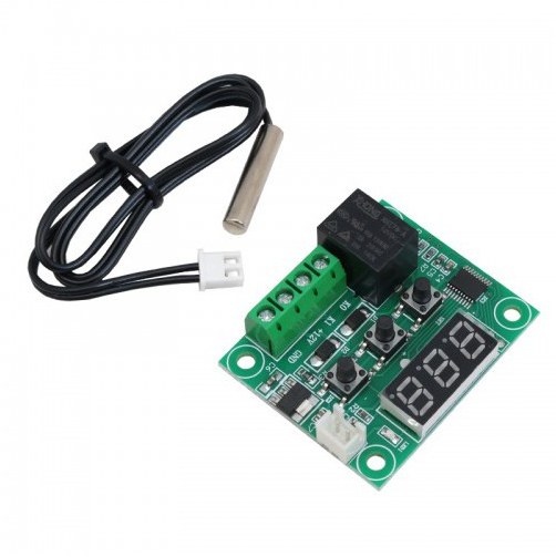 ماژول ترموستات دیجیتال XH-W1209 دارای نمایشگر و کلیدهای کنترلی