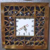ساعت چوبی دست ساز 