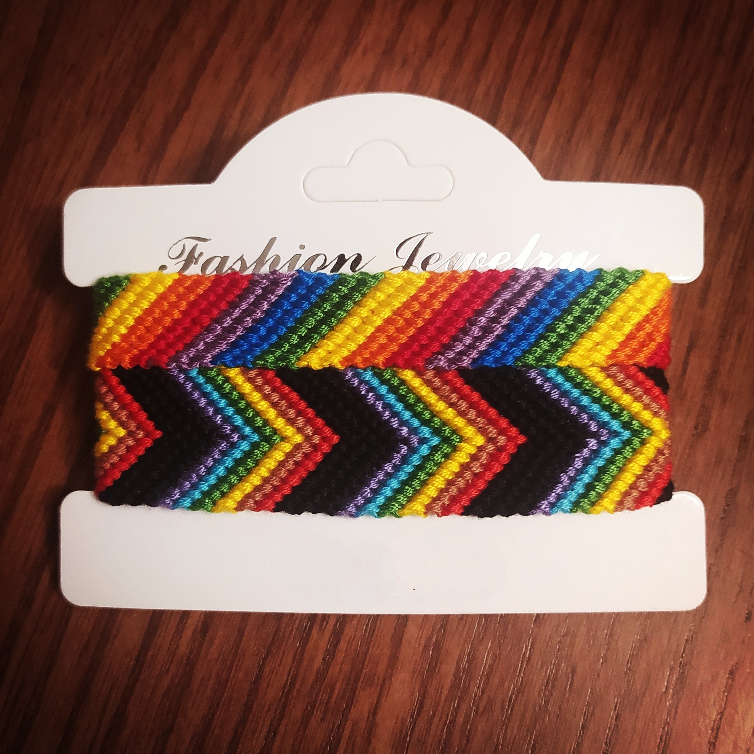 دستبند طرح رنگین کمان