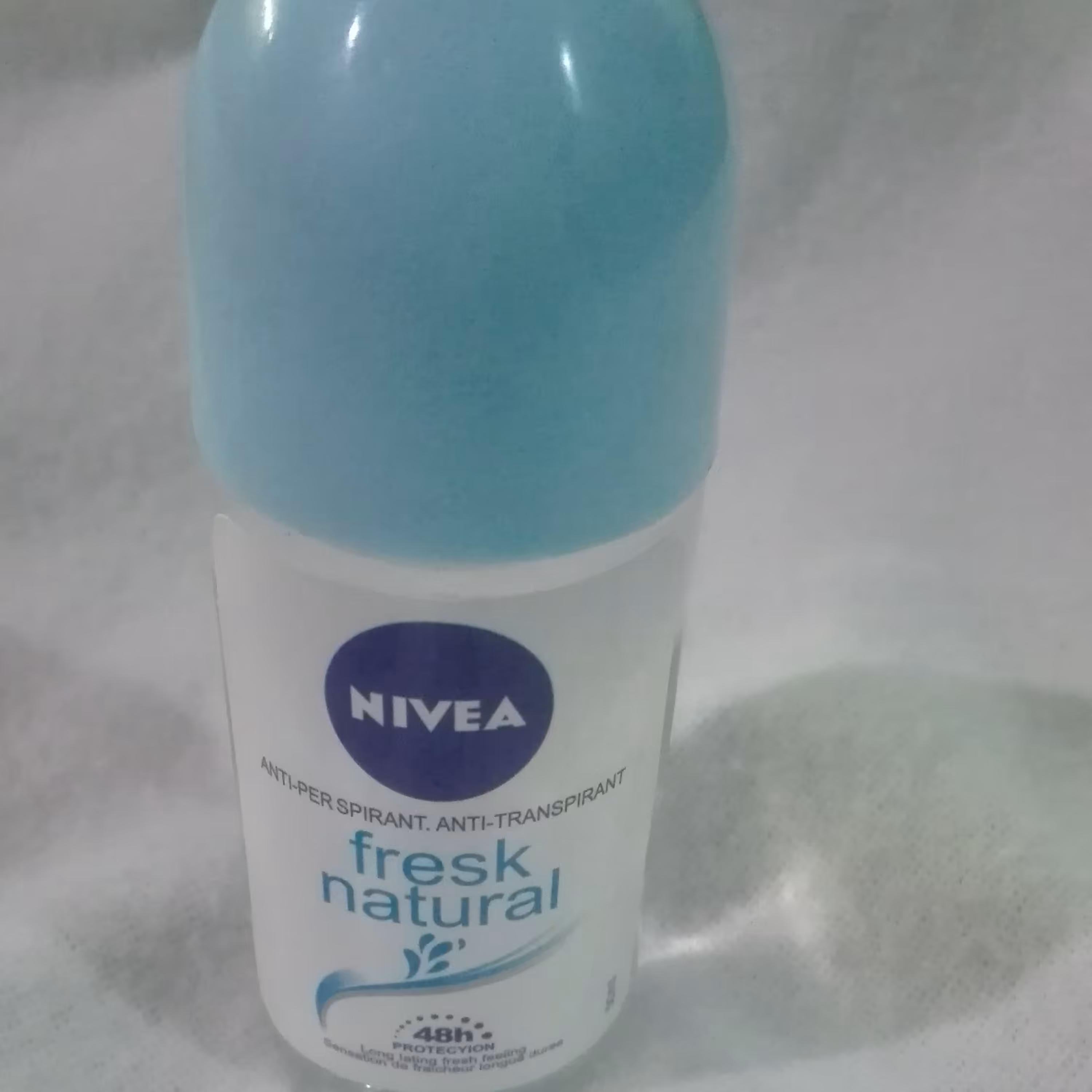 مام رول ضد تعریق نیوا هم مردانه هم زنانه