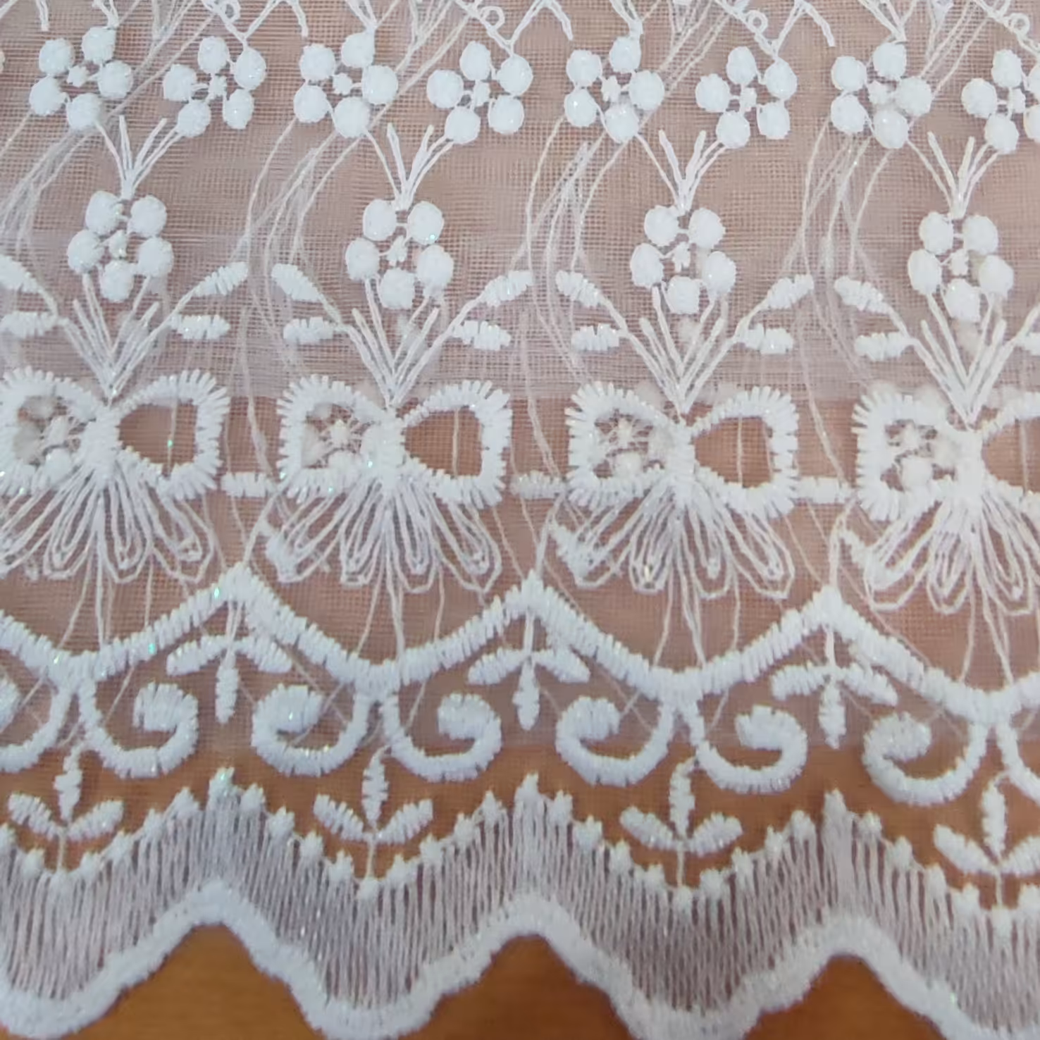 پرده تور راشل براق پانچ شده برای سالن پذیرائی و خواب 