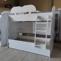 تخت دو طبقه به ابعاد 90در200سانتی متر مناسب نوجوان همراه با قفسه کتابخانه با تنوع رنگ