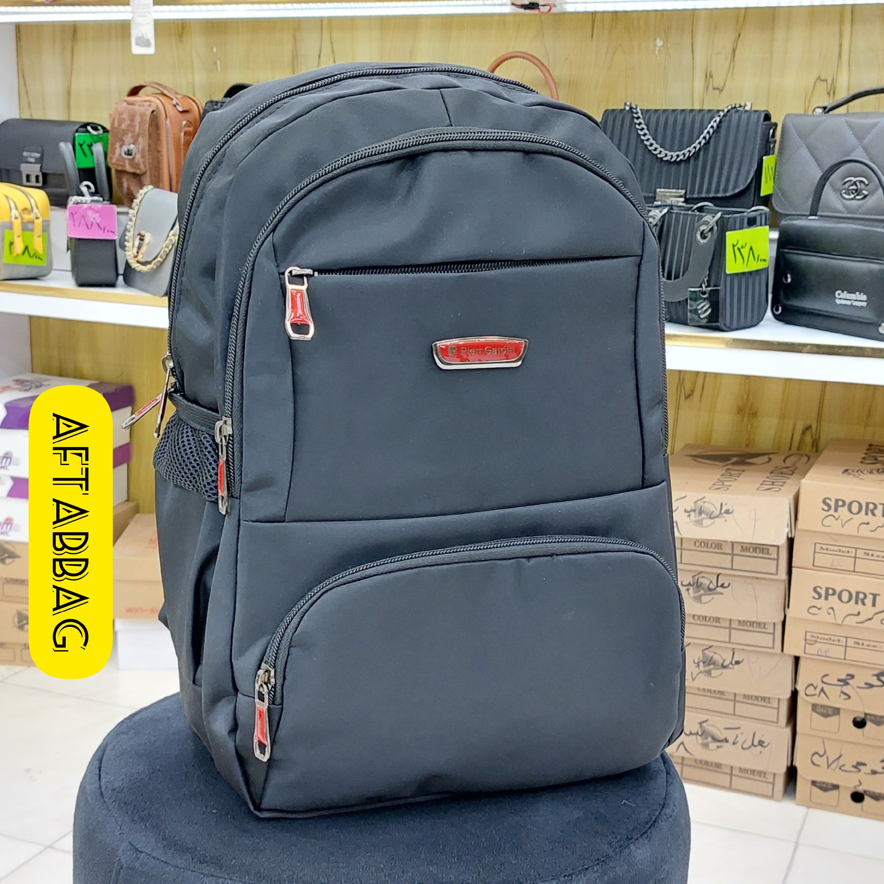 کوله پشتی برزنتی مشکی کد یک