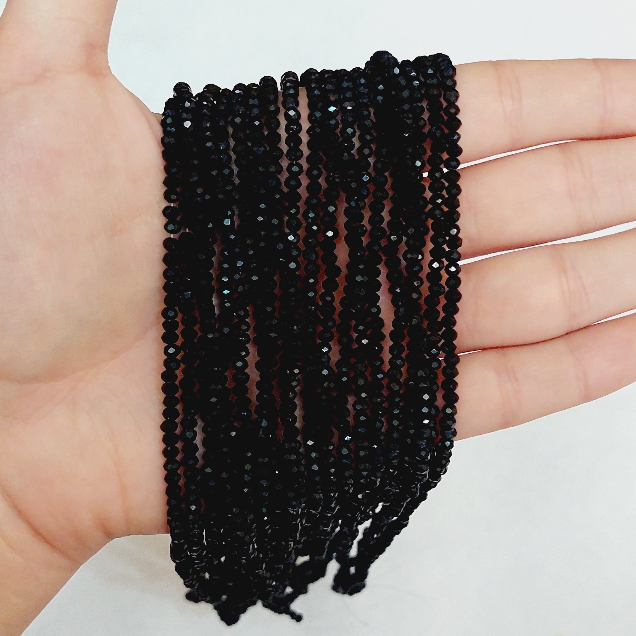 کریستال سایز2مشکی(تقریبی160عدد)