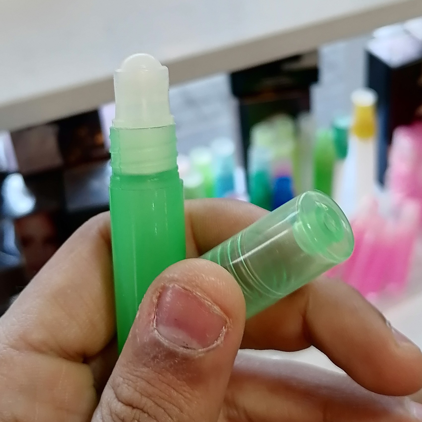 عطر 212مردانه خالص غلتکی