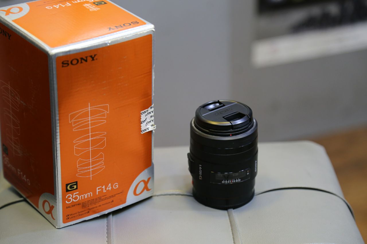 لنز دوربین sony lens 35mm f1.4G a mount