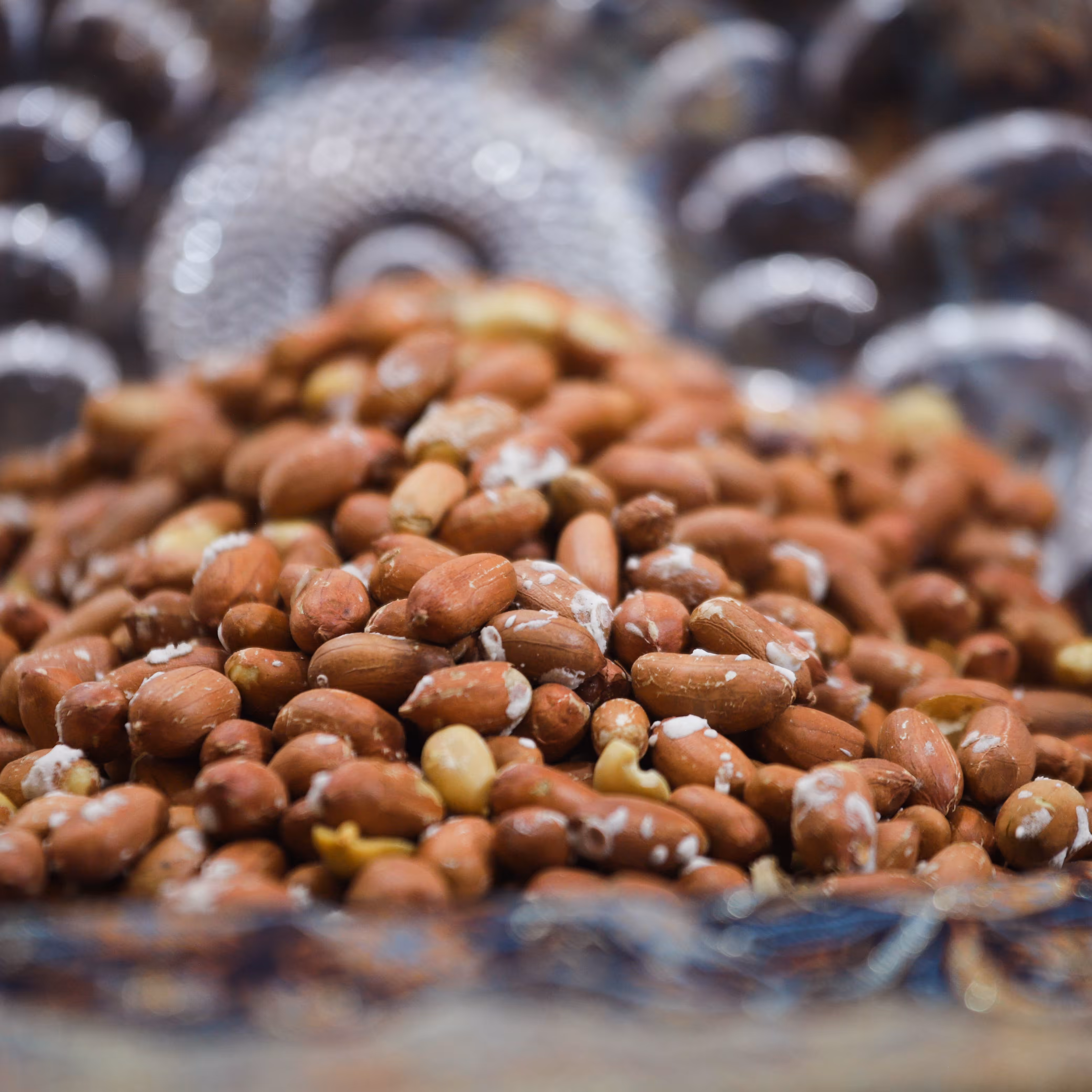 بادام زمینی آستانه اشرفیه لوکس ( 1 کیلوگرم )