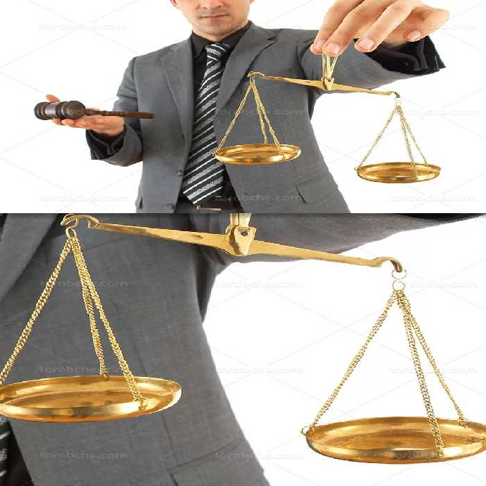 عکس ترازو و چکش عدالت | گرافیک با طعم تربچه