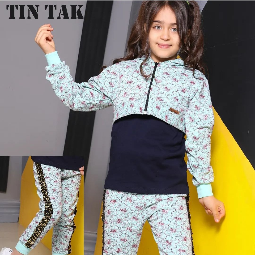 پوشاک دخترانه