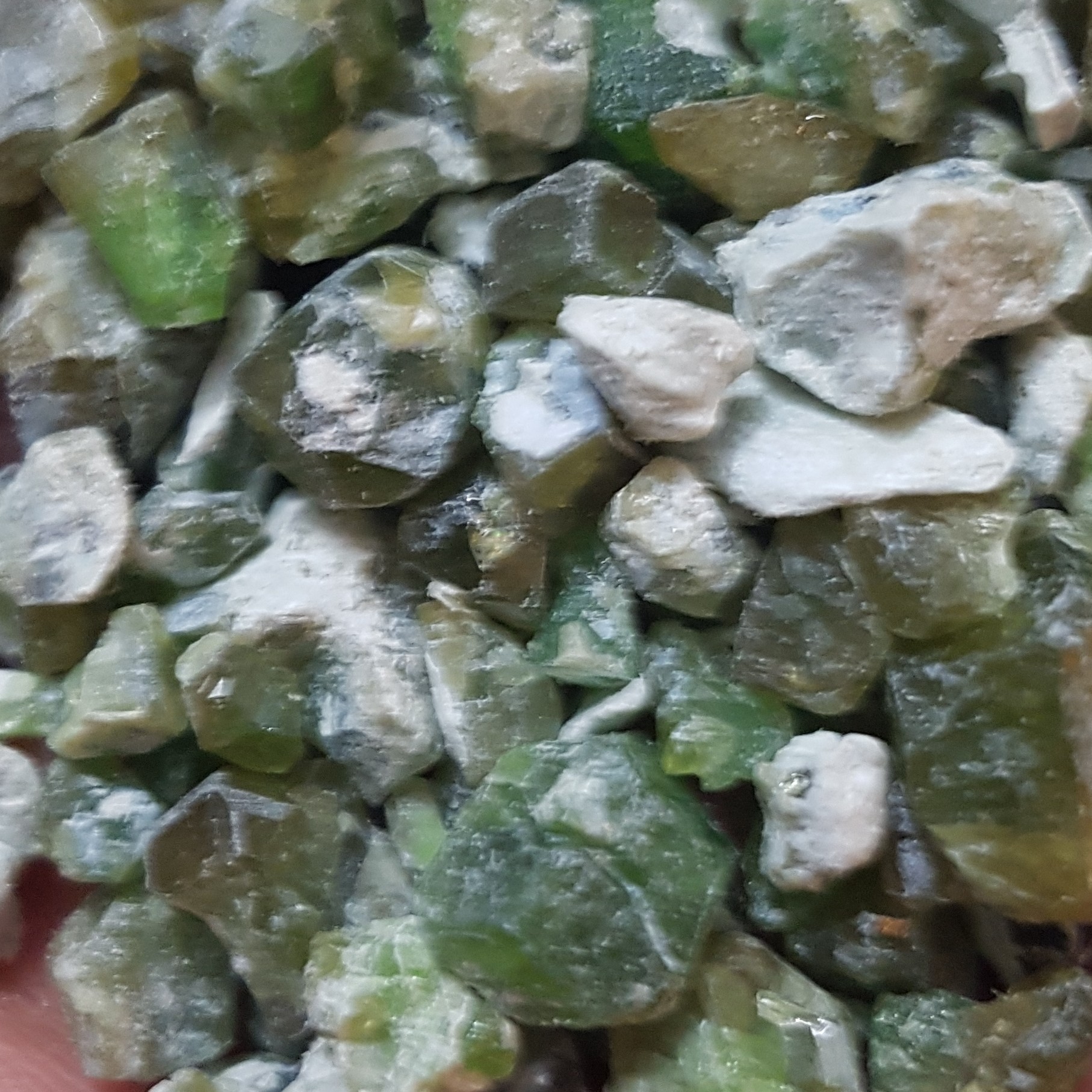 گارنت سبز  دمانتوئید 