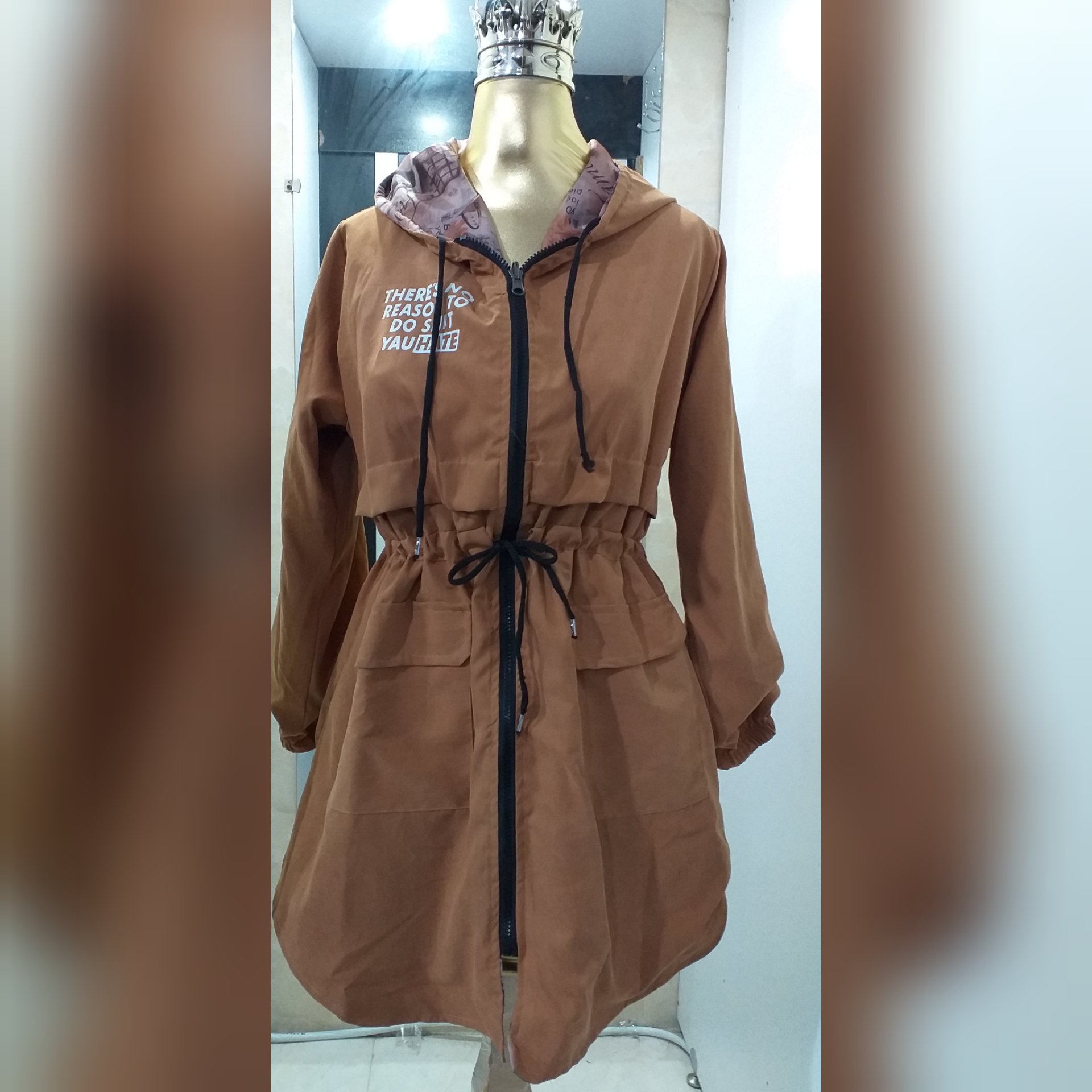 بارونی دورو زنانه دخترانه،جنس رویه میکرو ، داخلی  پارچه آستری طرحدار جنس خوب