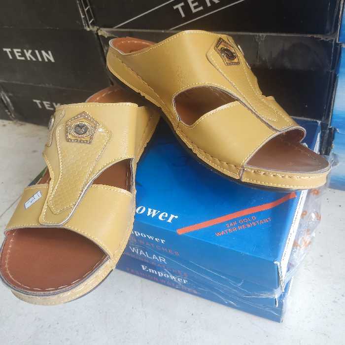 دمپایی هولندی عربی اصل چرم مصنوعی 